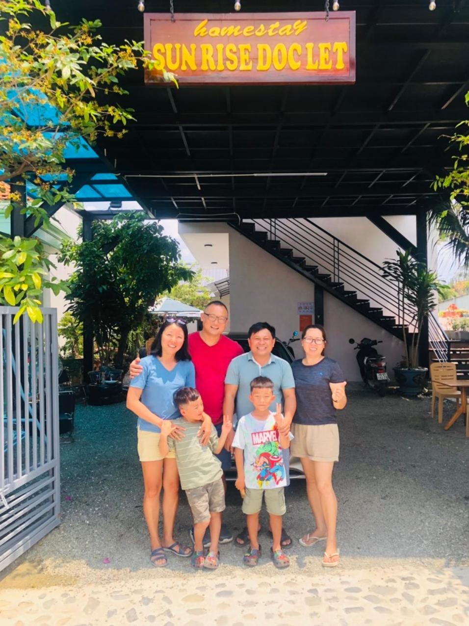 Sunrise Doc Let Guest House Ninh Hai District Екстериор снимка